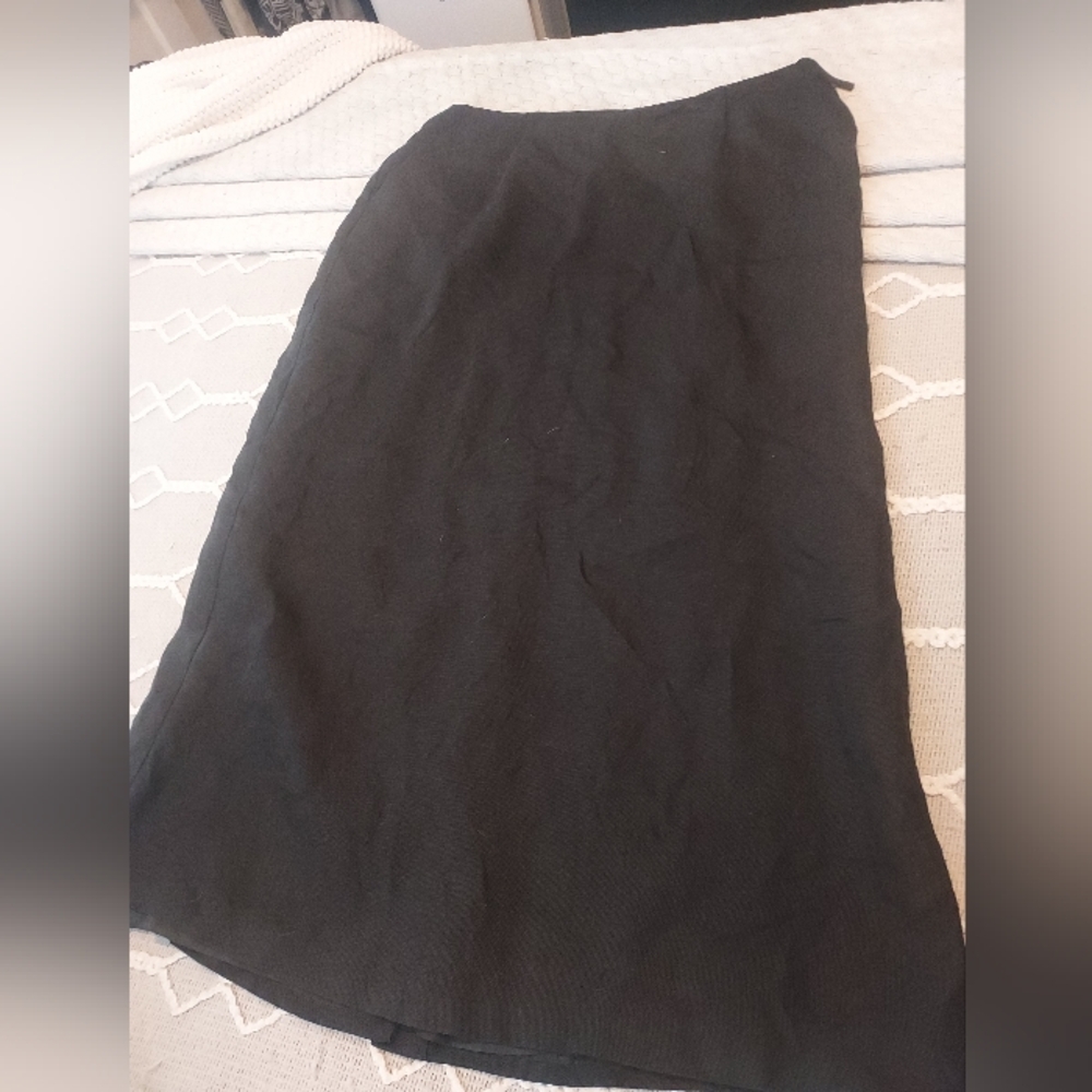 TALBOTS LINEN LONG BLACK SKIRT W BACK SLIT